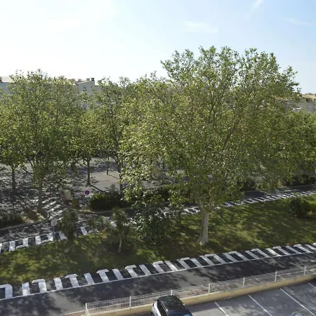 Appartement Cap D'Agde, 1 Piece, 6 Personnes - Fr-1-249-335 *